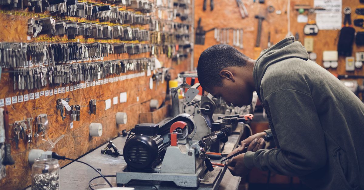 How Much Should a Locksmith Cost Per Hour Around New Paltz? — New Paltz Locksmith