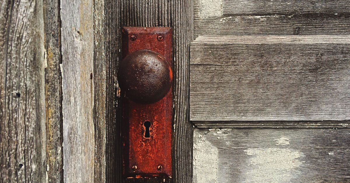 front door lock key — New Paltz Locksmith